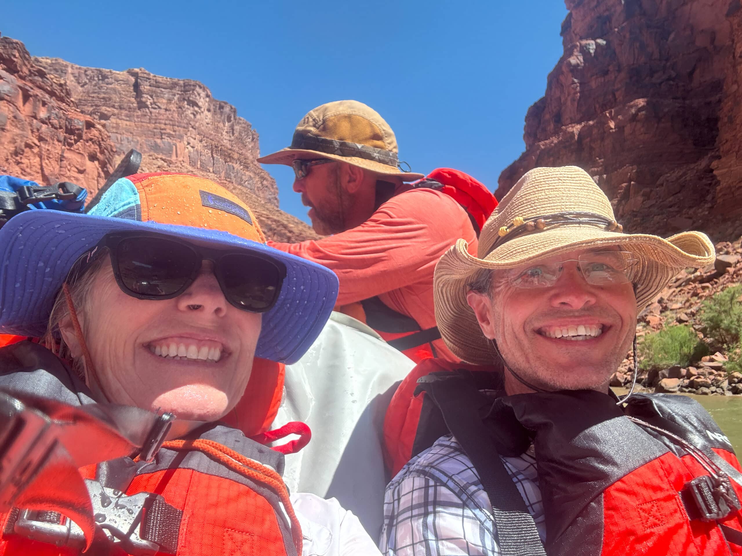 Smiling guests - Motorized upper Canyon Trip